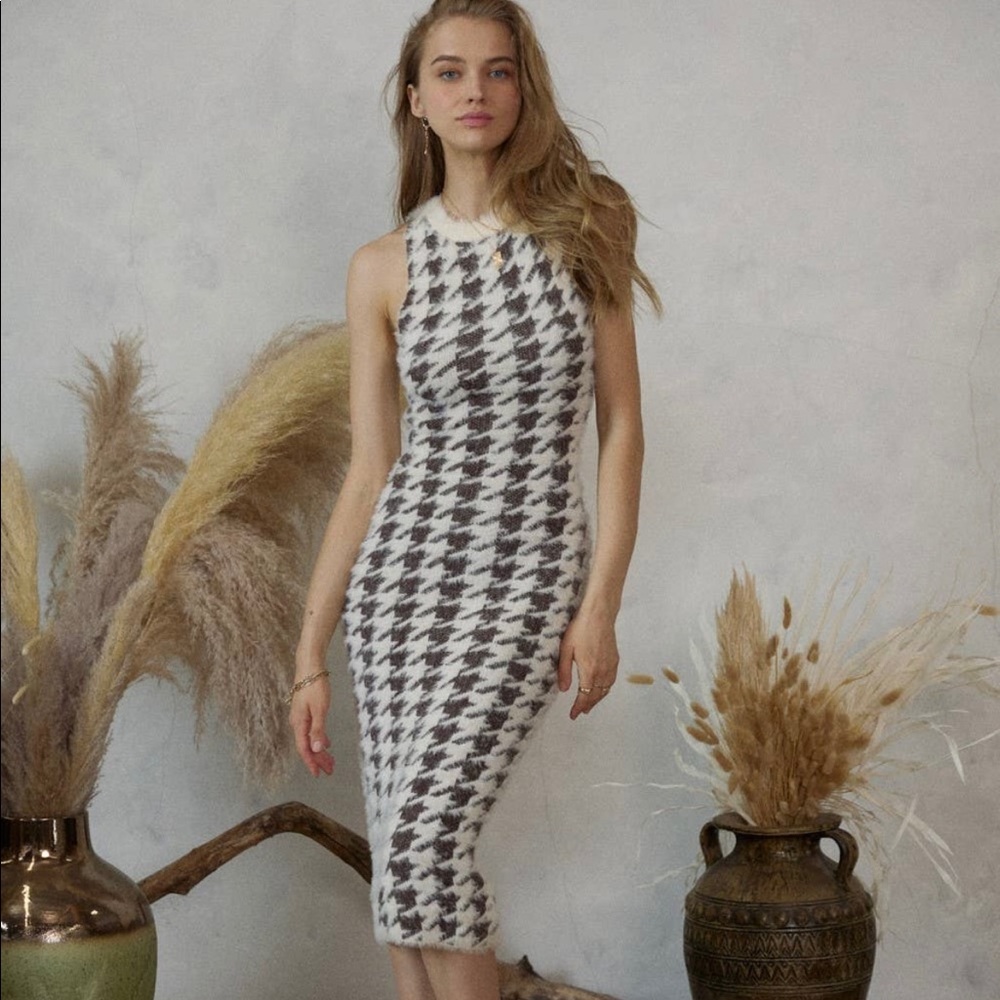 LAST 2 left! Dorit Houndstooth Midi Dress